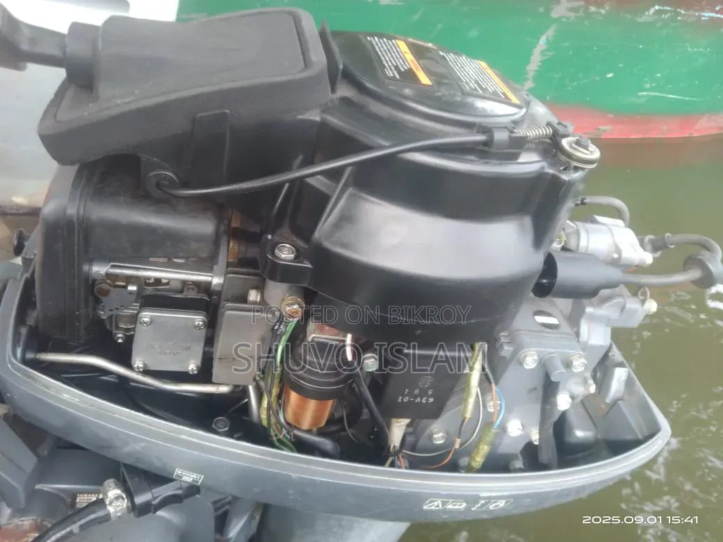 Speed Boat Engine 15 HP