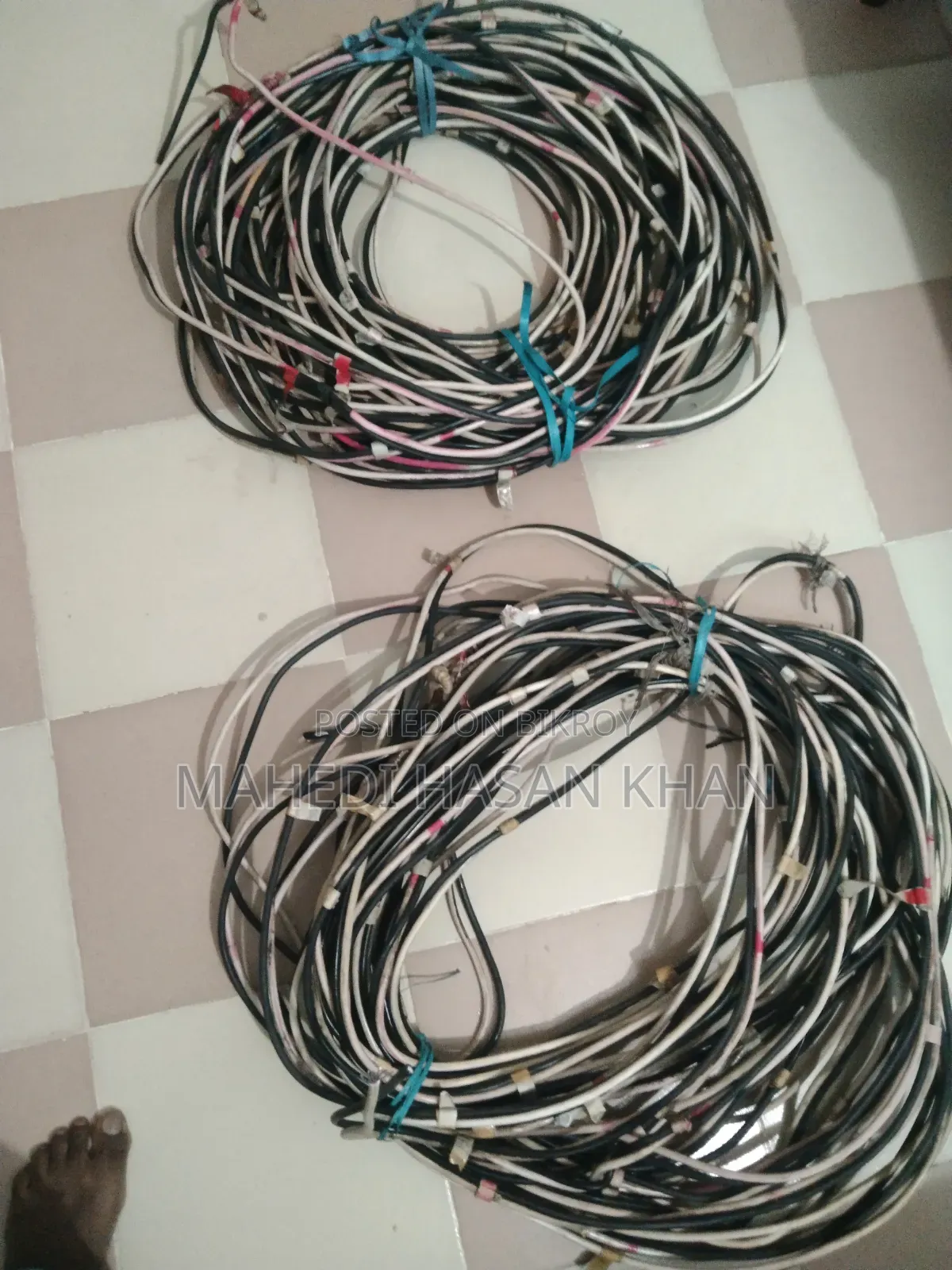 Electric wire. 7/20