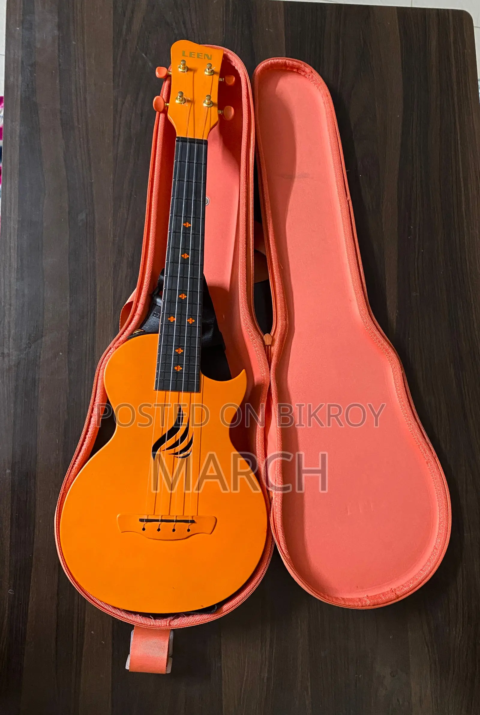 Enya Concert Nova U Ukulele(Carbon Fiber)