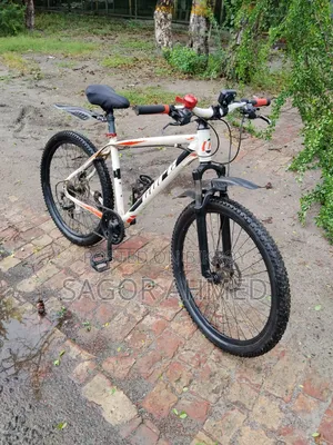 High quality gear bicycle, used for only 6 months.