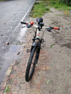 High quality gear bicycle, used for only 6 months.