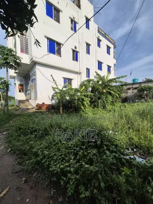 Land for sale 4 decimals near Paity Government School