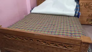 একটি ভালো মানের জাজিম বিক্রি করা হবে
