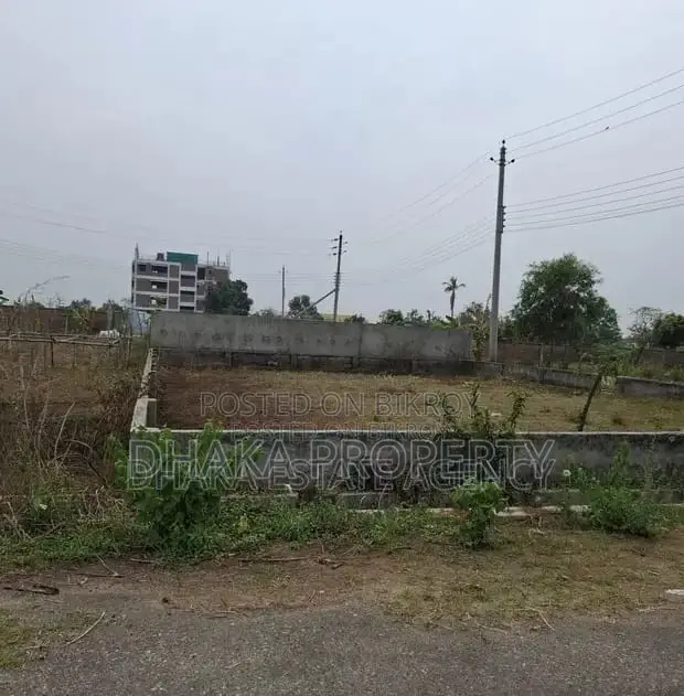 150ft Expressway 3 Katha South at Sector-28