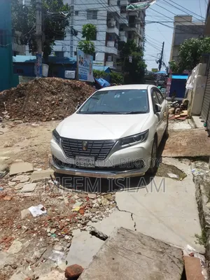 Toyota Premio 1.5 FWD 2018 Pearl