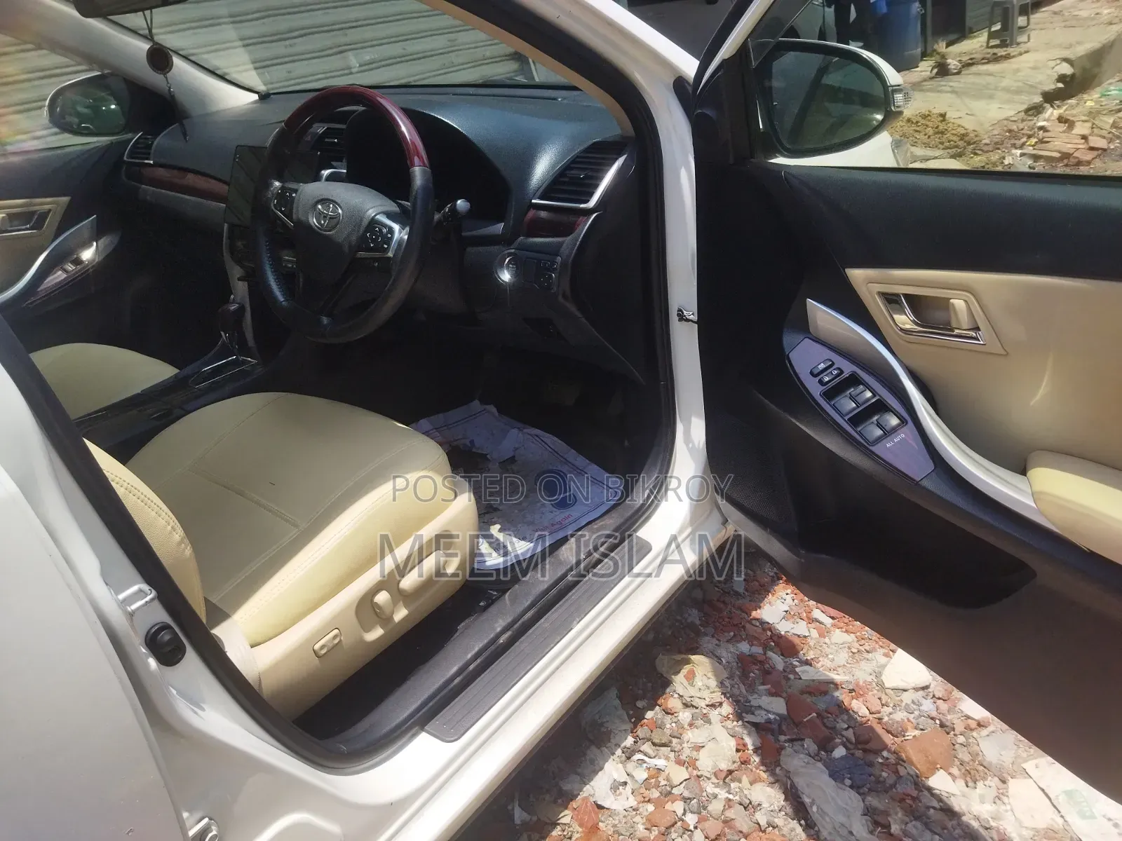 Toyota Premio 1.5 FWD 2018 Pearl