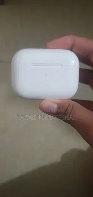 অ্যাপল এয়ারপডস প্রো ২