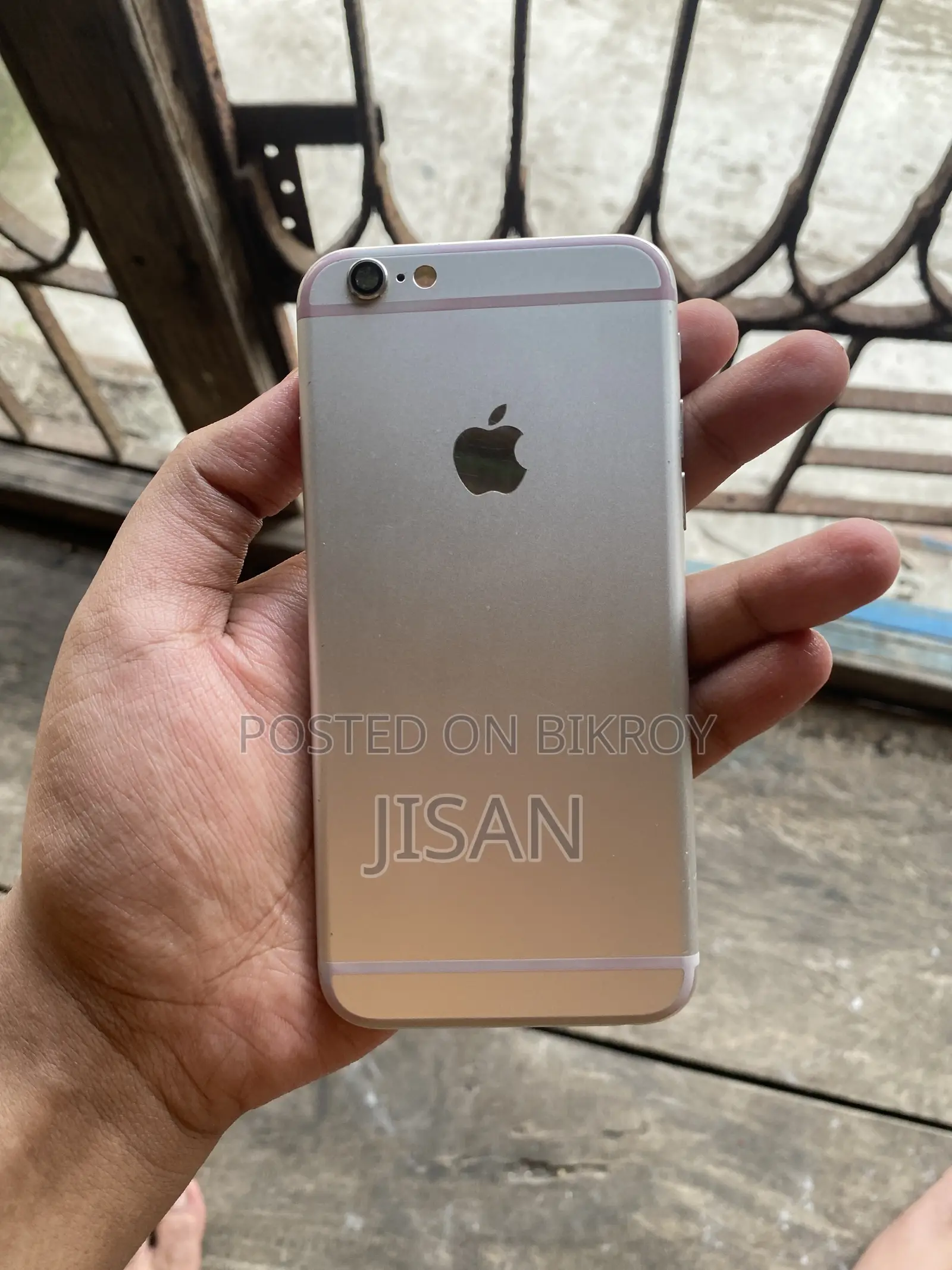 Apple iPhone 6 16 GB White