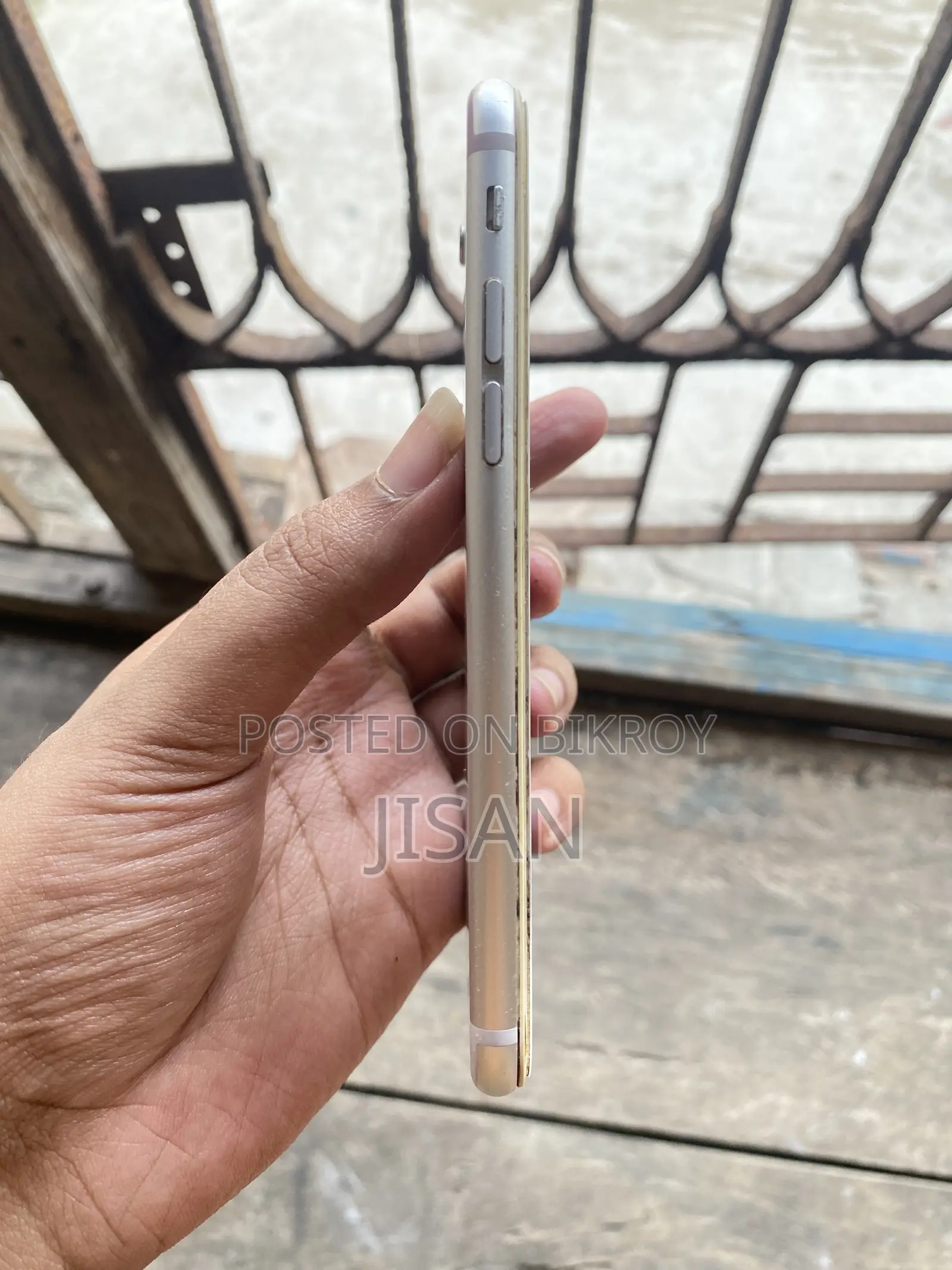 Apple iPhone 6 16 GB White