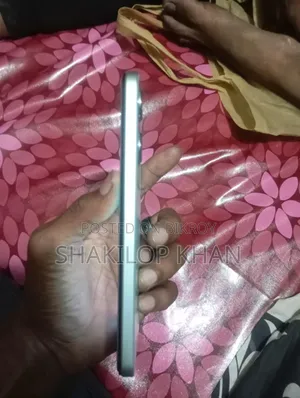 New Vivo Y18 128 GB Blue