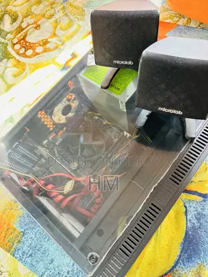 ডেস্কটপ কম্পিউটার গিগাবাইট GB-BSi3HA-6100 ৮জিবি ইন্টেল কোর আই৩ এসএসডি ৫১২জিবি