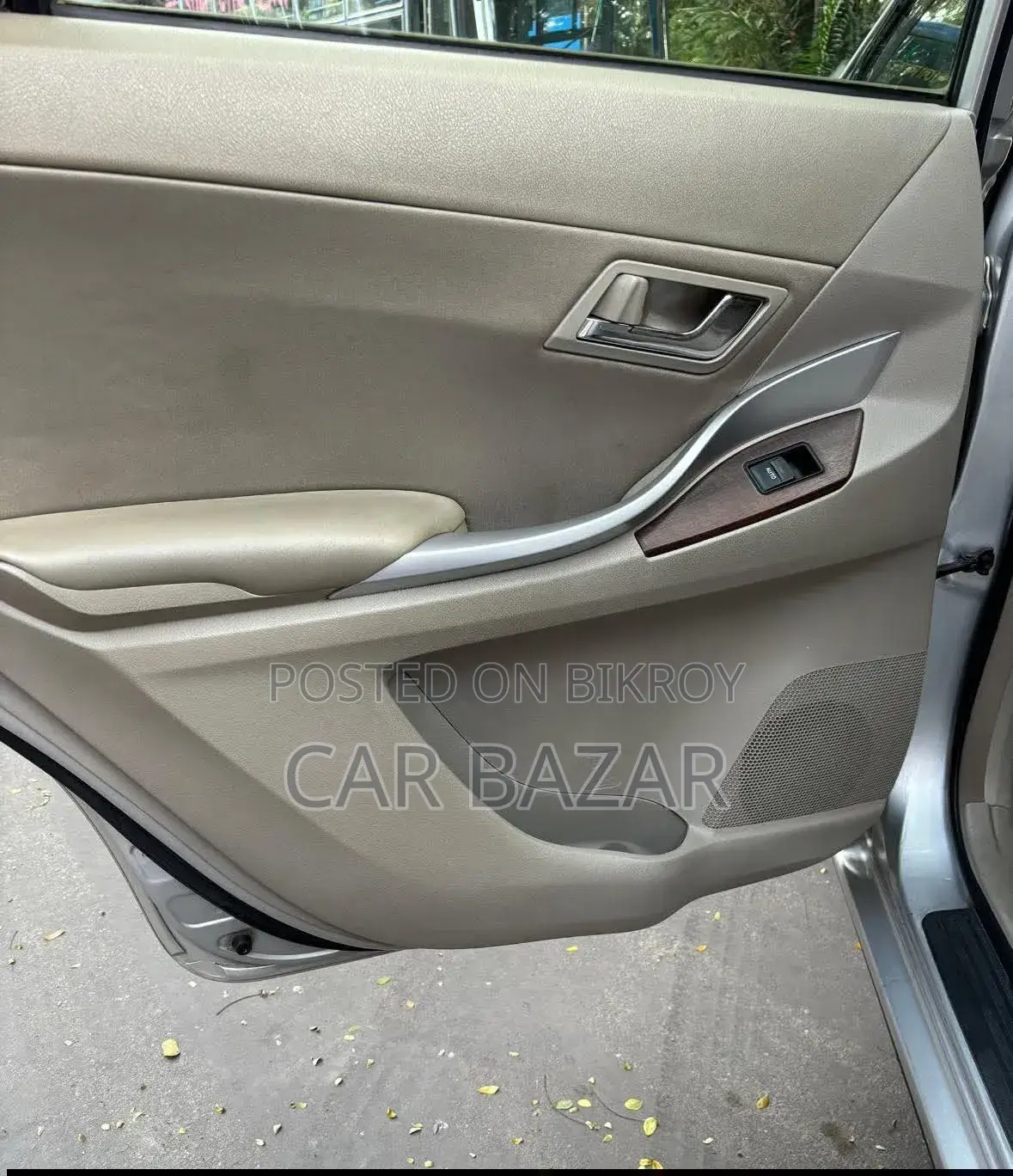 Toyota Premio 1.5 Front Wheel Drive 2012 Silver
