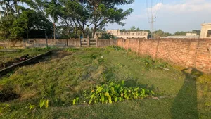 Residential plot for sale measuring 2.5 to 5 decimals with 3-sided and 2-sided road access