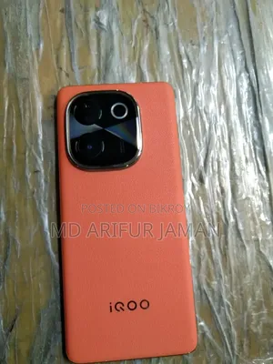 iQOO 128 GB Orange