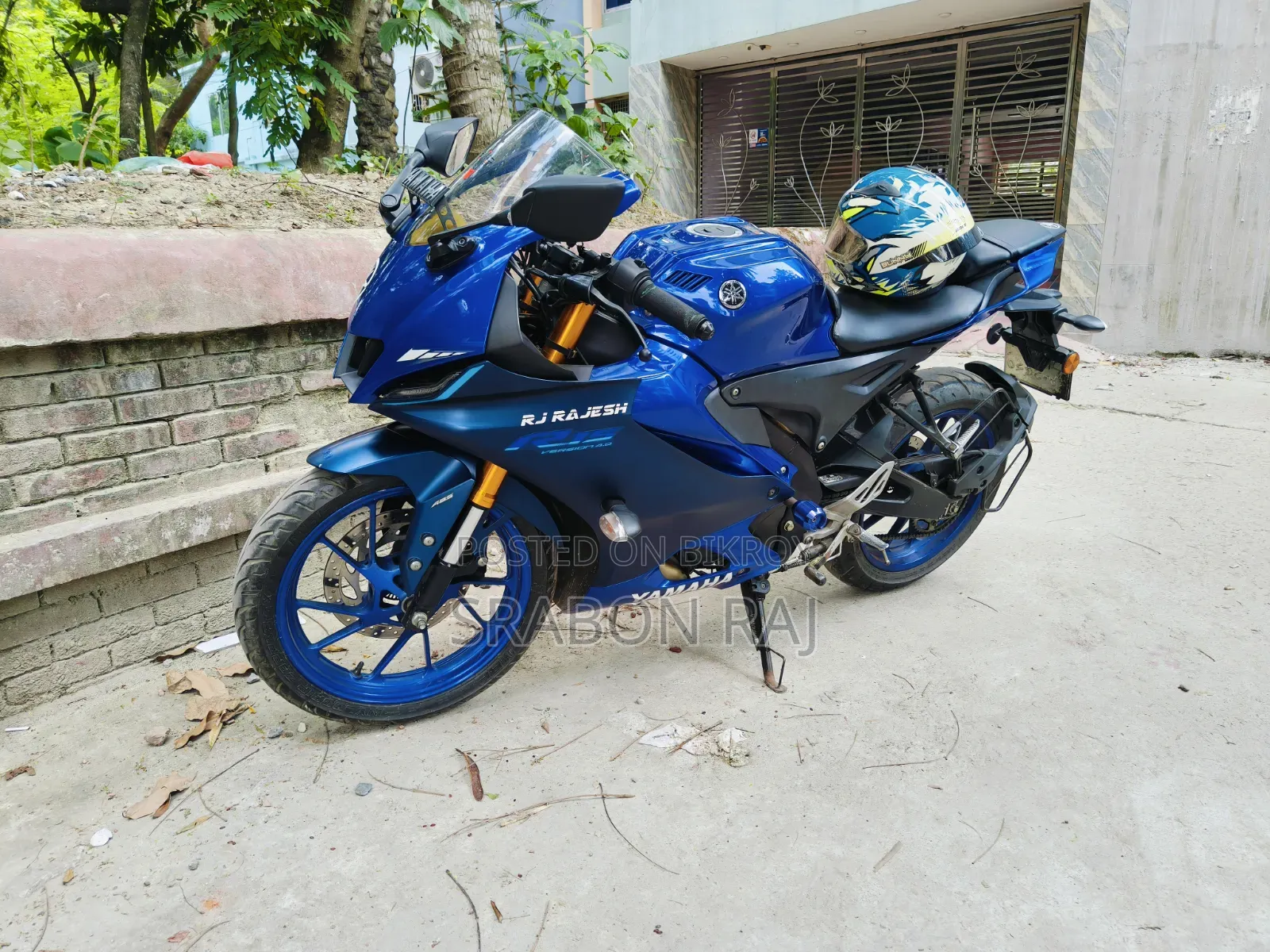 Yamaha R1 2022 Blue