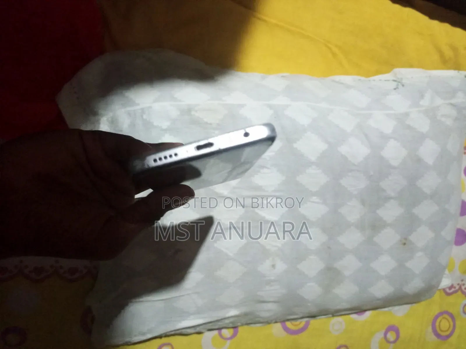 Symphony Innova 30 128 GB White