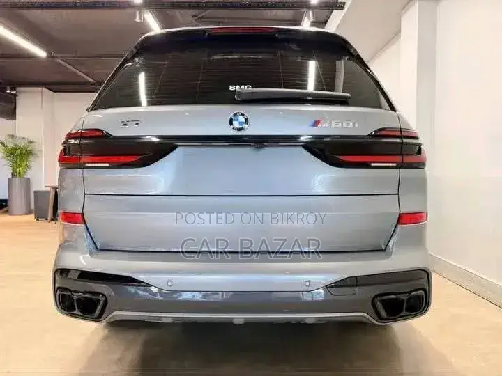 New BMW X7 xDrive40i 2023 Gray
