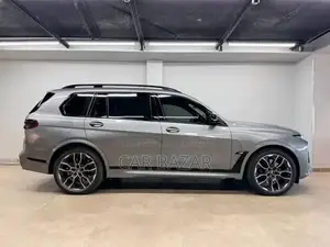 New BMW X7 xDrive40i 2023 Gray