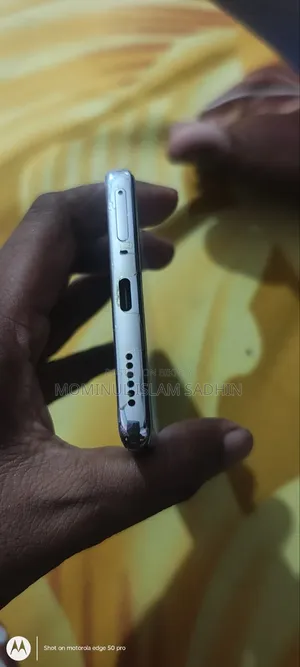 টেকনো ক্যামন ৪০ প্রো ৪জি ২৫৬ জিবি