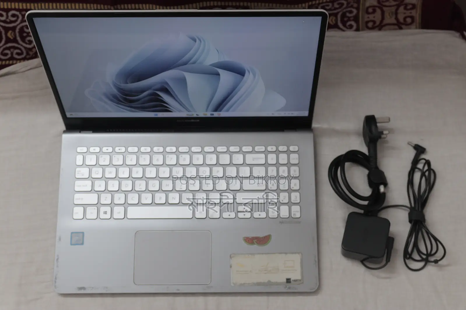 Laptop Asus VivoBook S15 S530UN 8GB Intel Core I5 HDD 1T