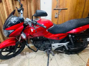 Bajaj Pulsar 150 2010 Red