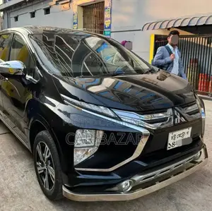 মিতসুবিশি এক্সপ্যান্ডার জি ২০২২ কালো