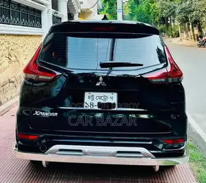 মিতসুবিশি এক্সপ্যান্ডার জি ২০২২ কালো