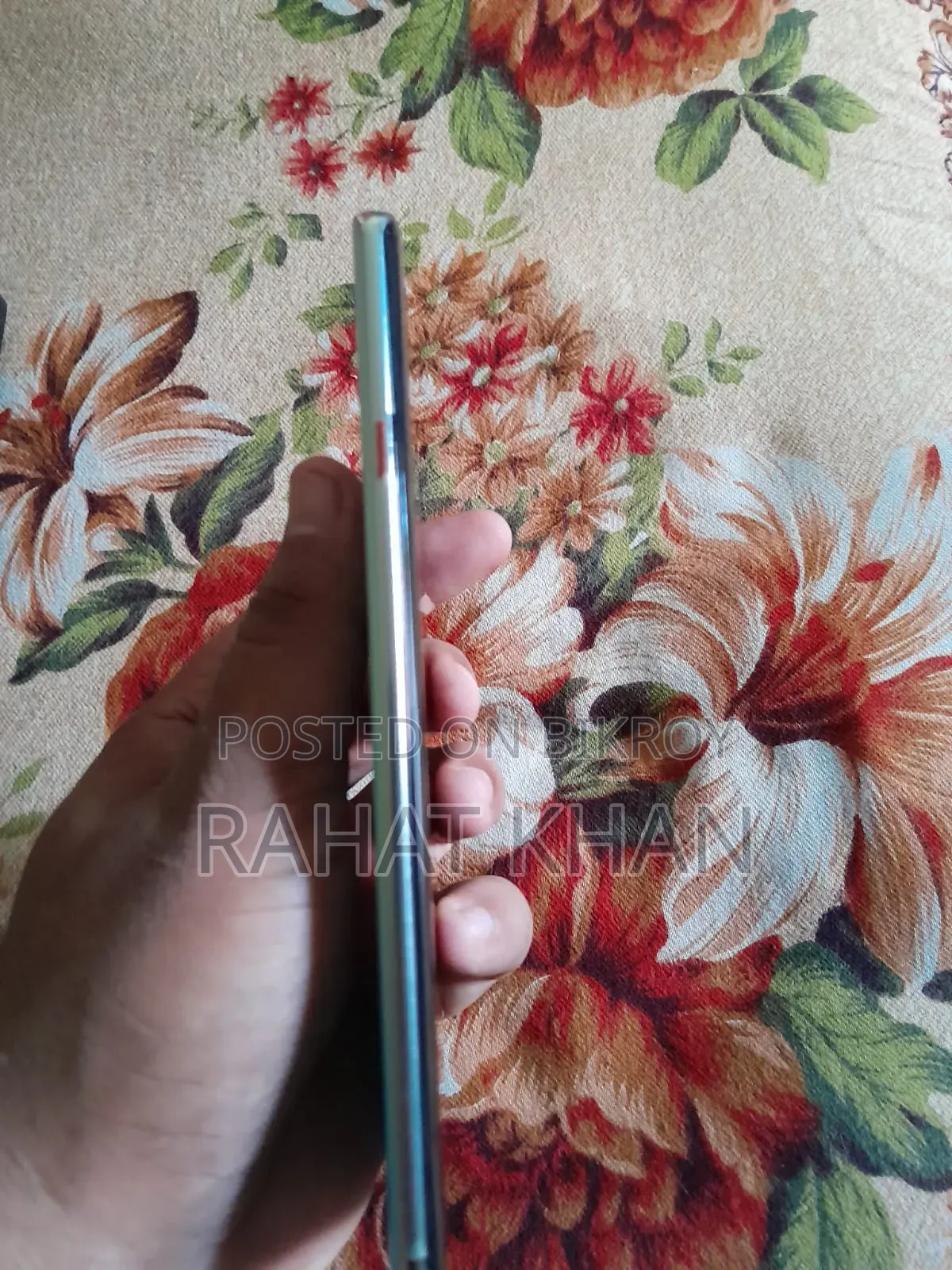টেকনো ক্যামন ৪০ প্রো ৪জি ২৫৬ জিবি সাদা