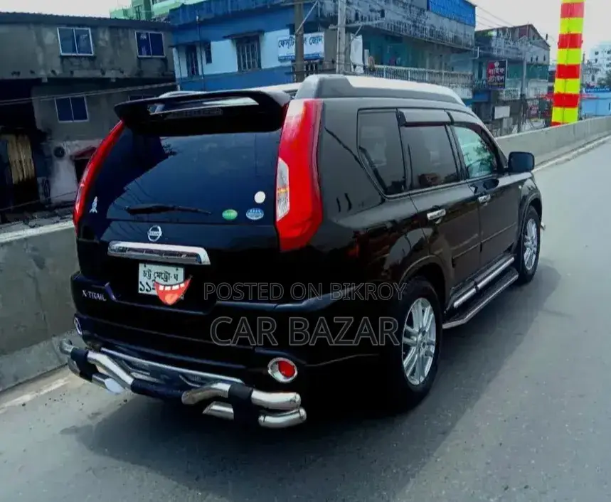 নিসান এক্স-ট্রেইল ২.০ পেট্রোল এক্সই ২০১০ কালো