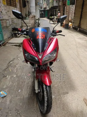 Yamaha 2016 Red