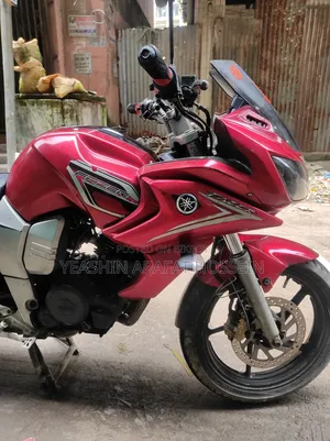 Yamaha FZ 2016 Red