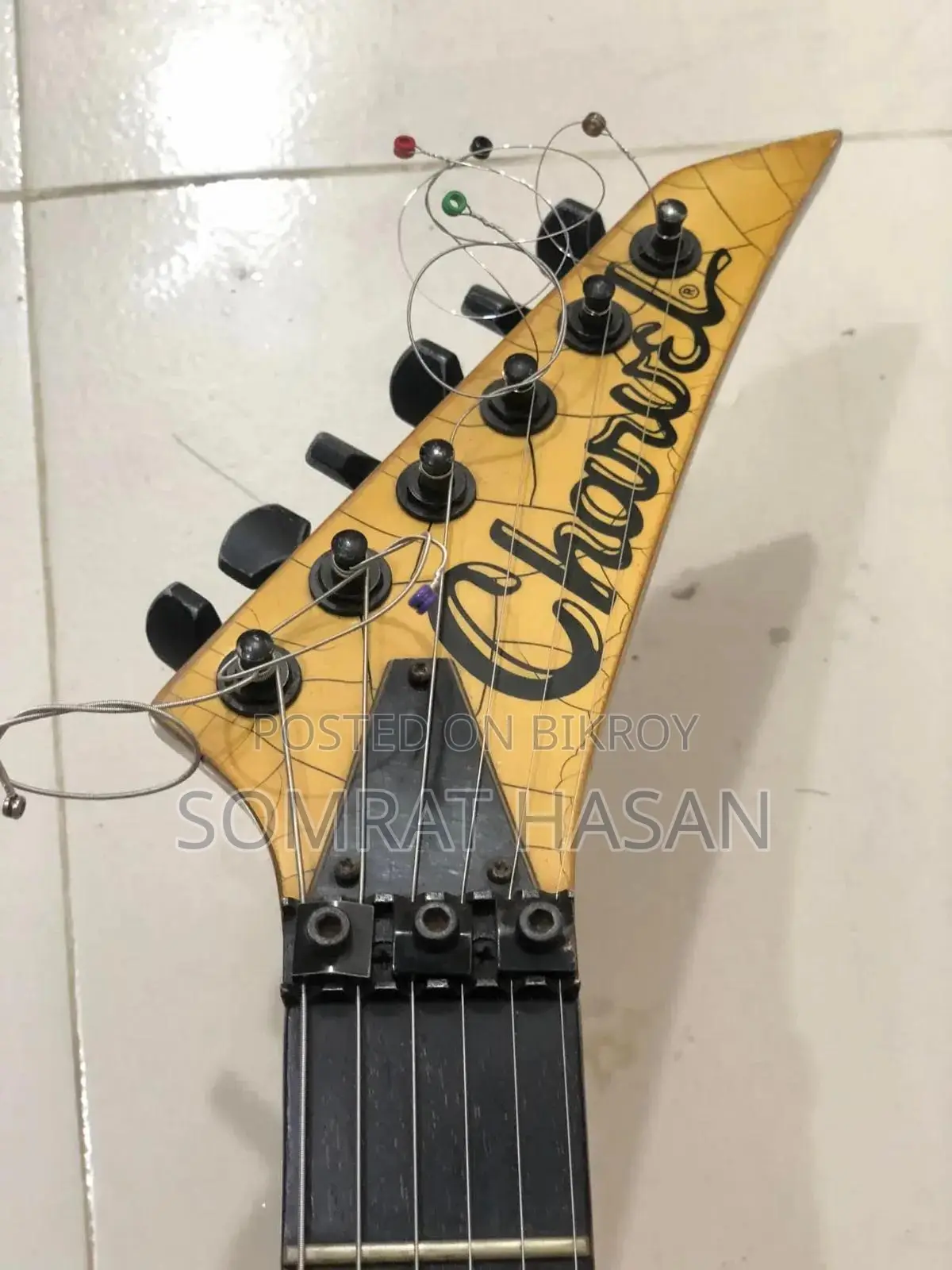 Charvel Desert Yellow Crackle Made in Japan