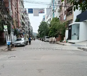 30ft Road 5 Katha Park South at Sector-13