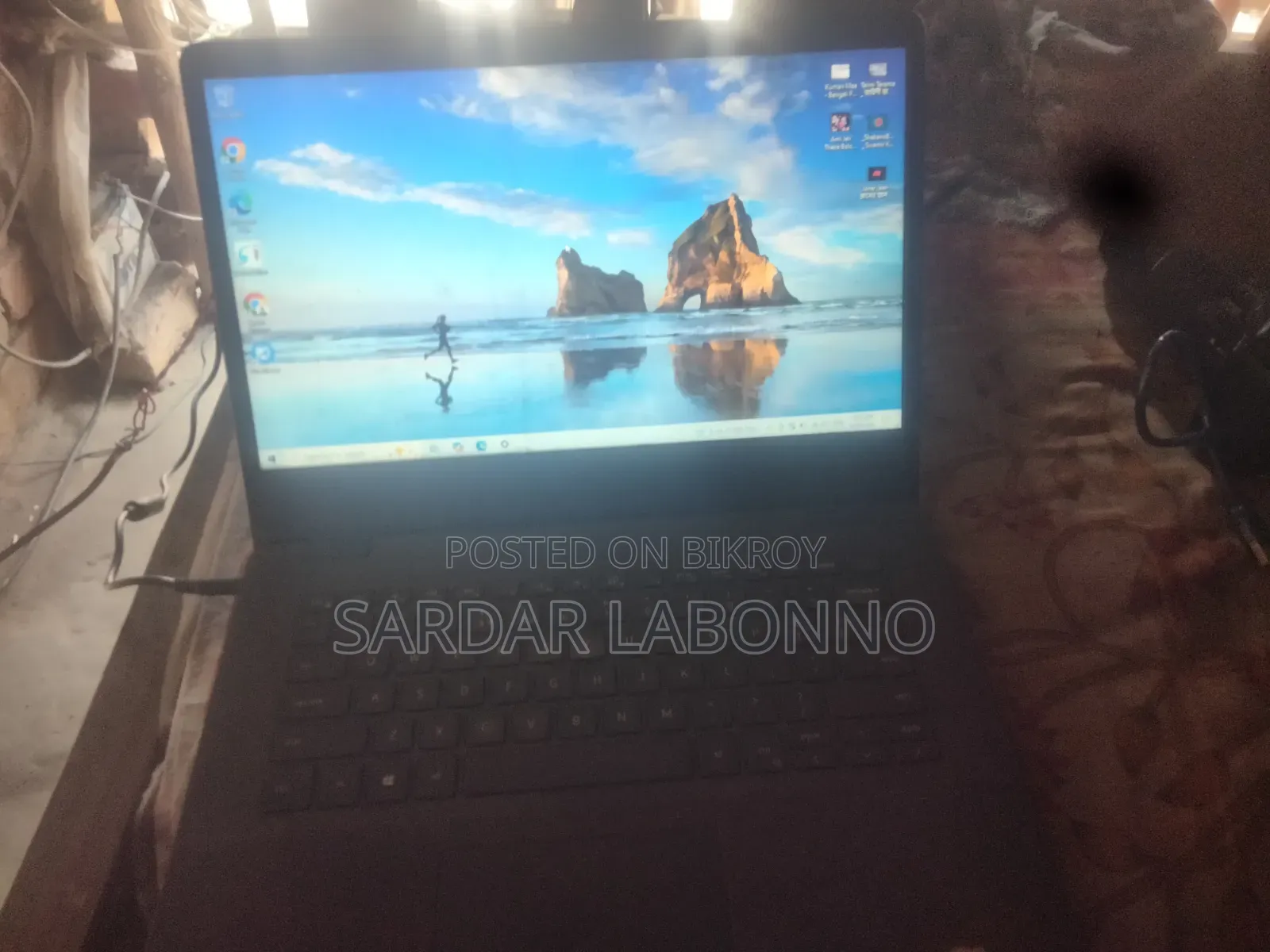 Laptop Dell 4GB Intel Core I3 SSHD+SSD 1T