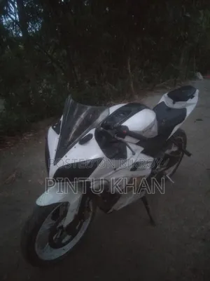 Yamaha R1 2017 White