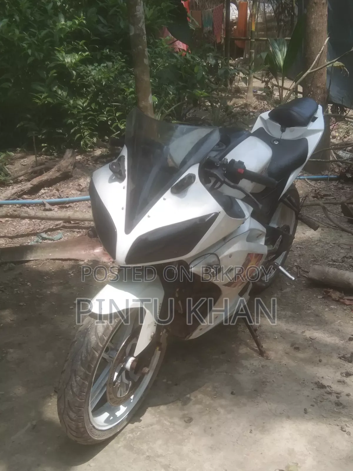 Yamaha R1 2017 White