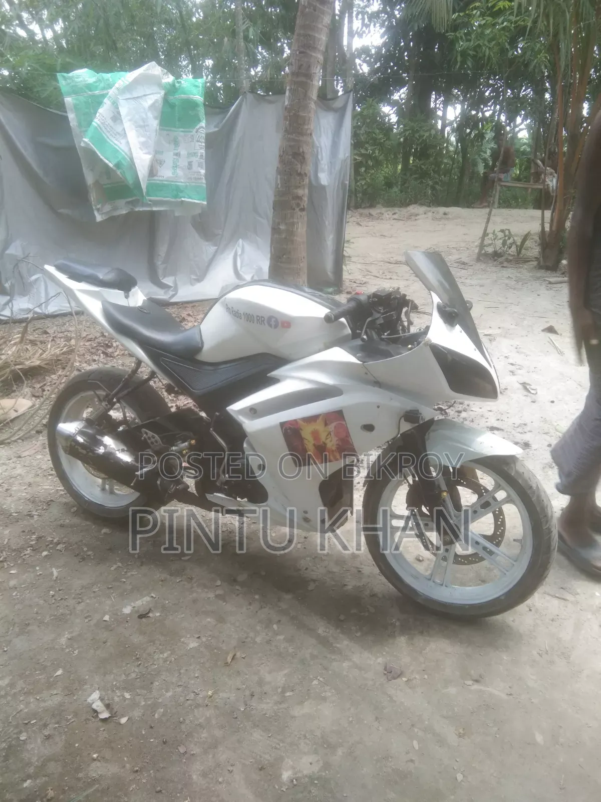 Yamaha R1 2017 White