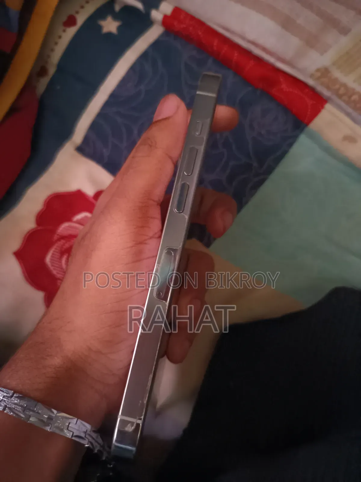 অ্যাপল আইফোন ১৪ প্রো ১২৮ জিবি হোয়াইট