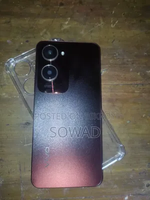 Vivo 8 GB Red