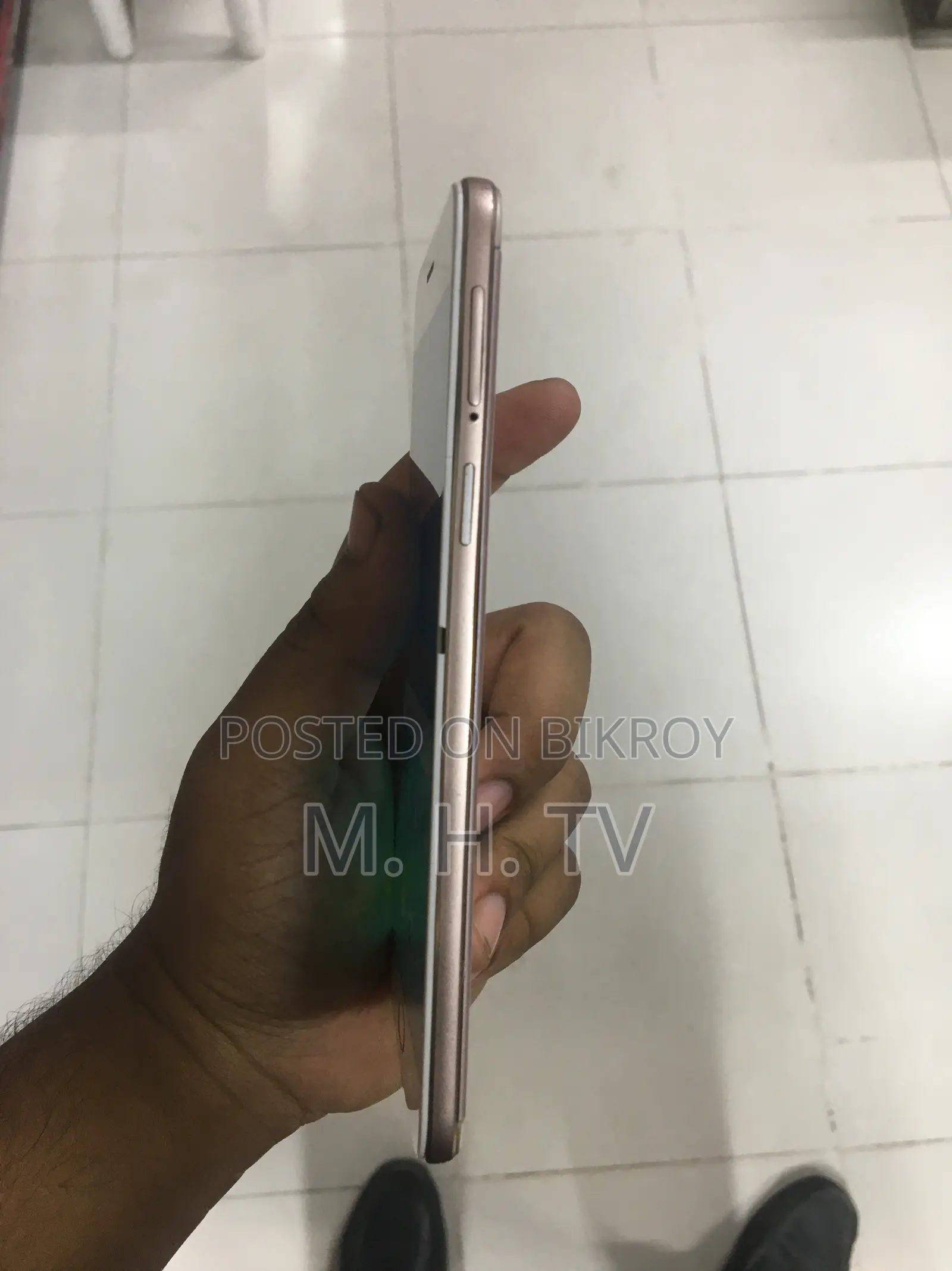 Oppo F1s 32 GB Rose Gold