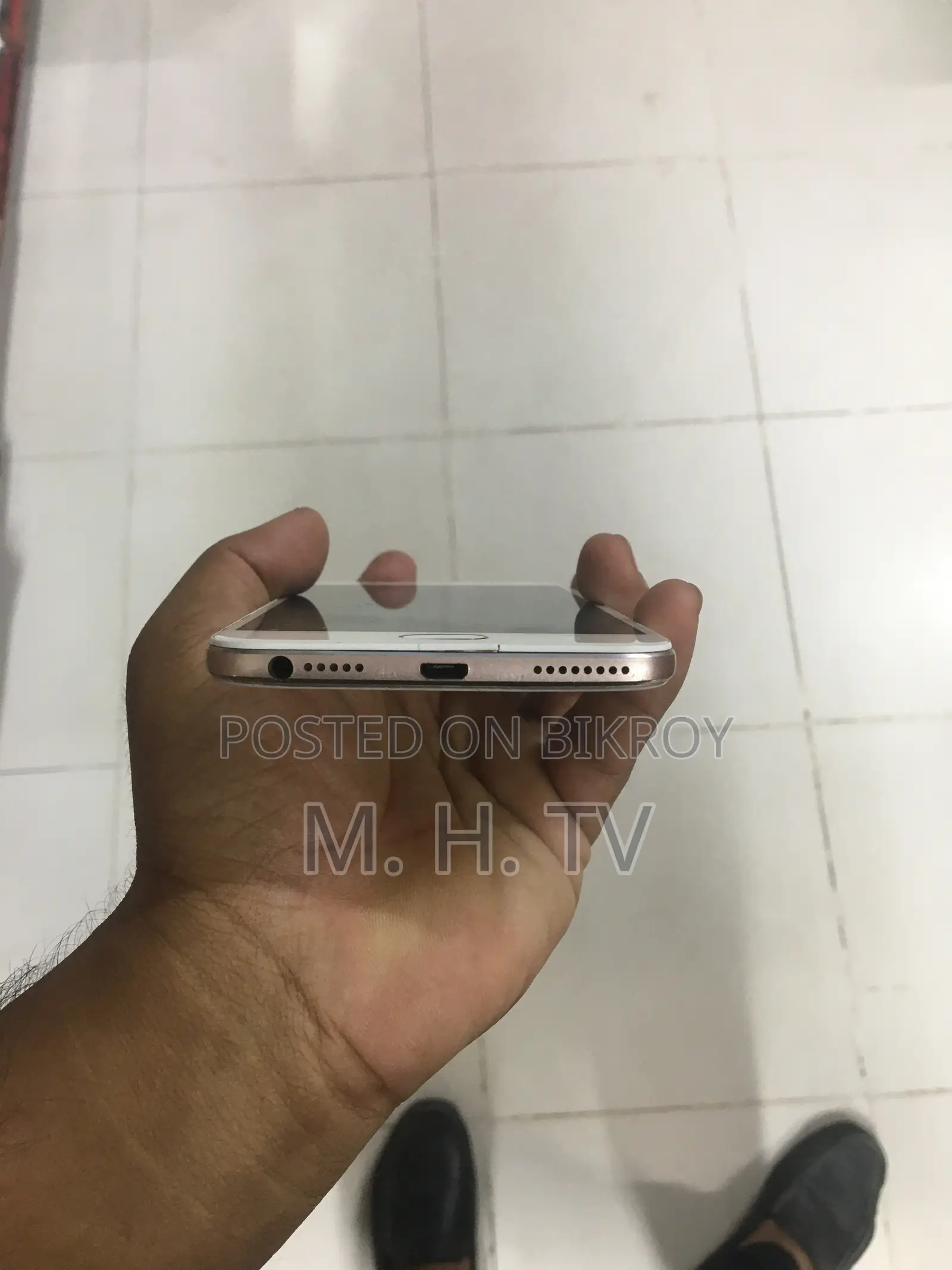 Oppo F1s 32 GB Rose Gold