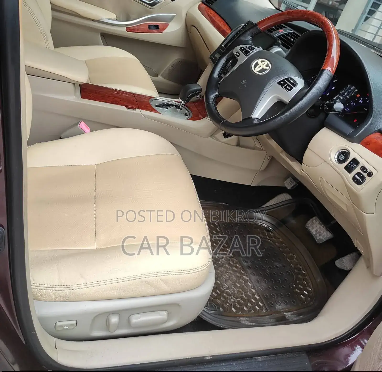 Toyota Premio 1.5 Front-Wheel Drive 2015 Maroon
