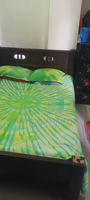 মালয়েশিয়ান কাঠের খাট