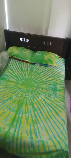 মালয়েশিয়ান কাঠের খাট
