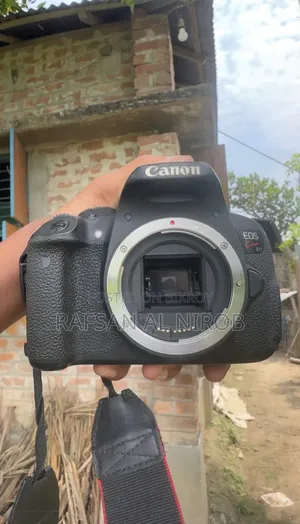 Canon Kiss X7i / 700d