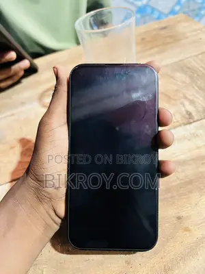 Apple iPhone 15 128 GB Black
