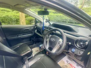 Toyota Aqua 2017 Black