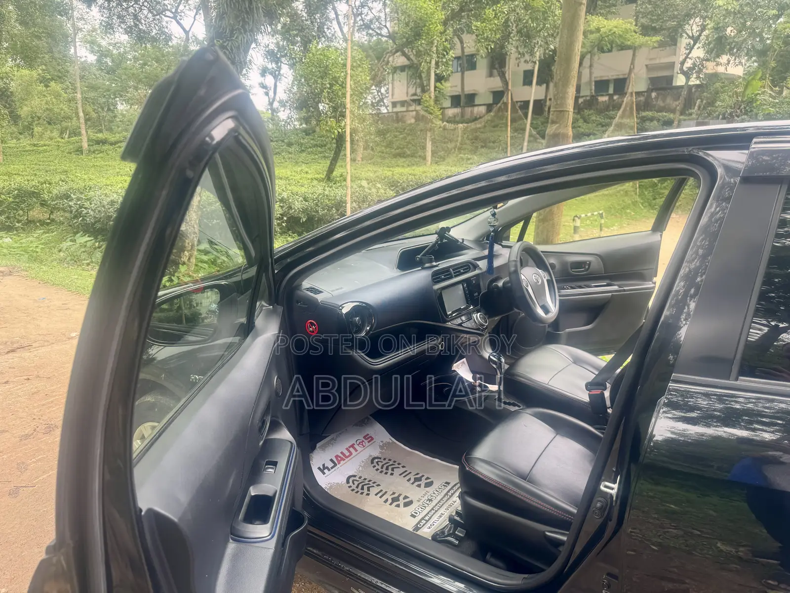 Toyota Aqua 2017 Black