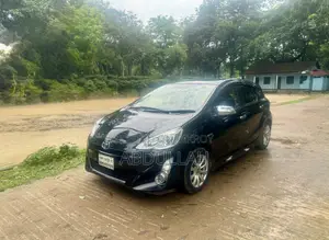 Toyota Aqua 2017 Black