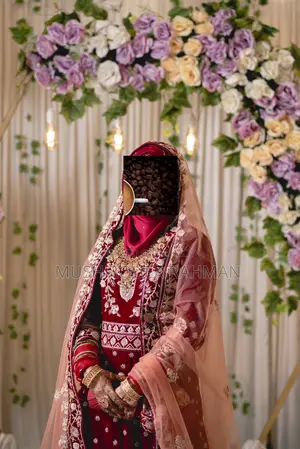 নিবিড় ফ্যাশন লাক্সারি ব্রাইডাল ওয়েডিং ডে লেহেঙ্গা কনের জন্য গর্জিয়াস